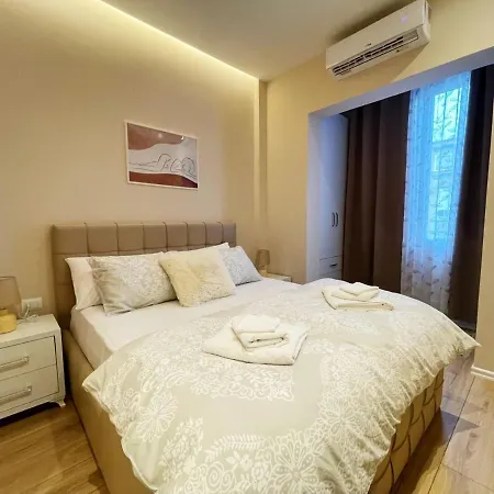 Aj Apartments, Hidden Gem In The Heart Of Tirana Exterior photo